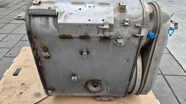 MAN TGX TG3 Uitlaatkatalysator OEM 81.15103.6345 image 9