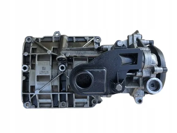 Pompe à huile BMW OEM 7798014 pour Série 1 E87 2.0D image 8