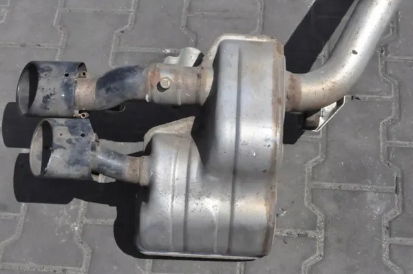 Maserati Quattroporte VI 3.0 V6 OEM 670212647 Silencieux image 4