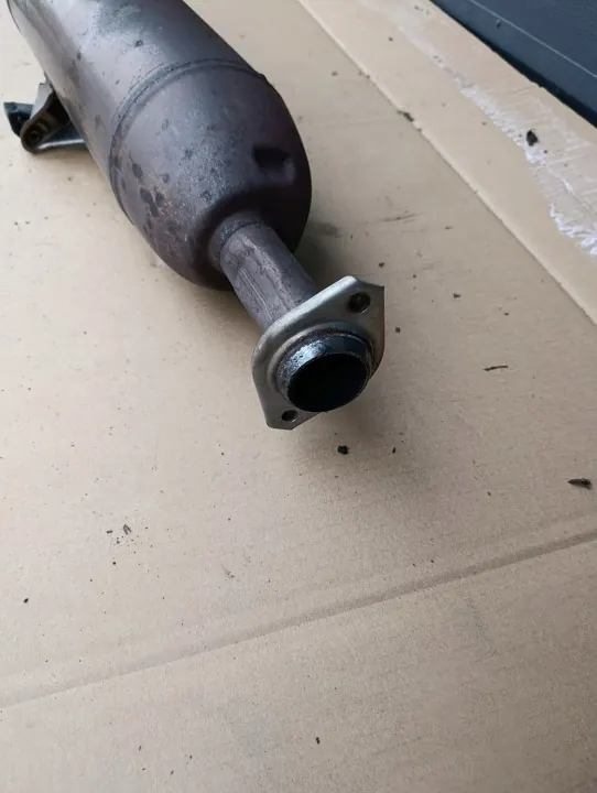 Toyota Auris II 1.2 Silencieux Central OEM 10Y06 image 4
