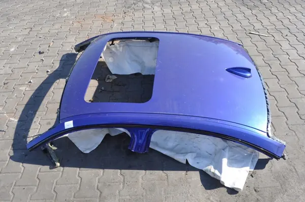 BMW OEM 422536 Kattoverho M3 F80:lle - San Marino Sininen image 2