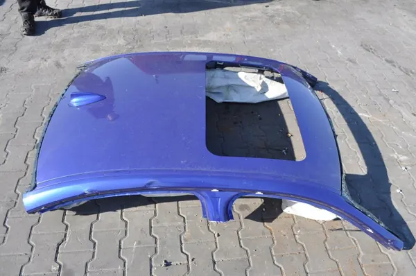 BMW OEM 422536 Kattoverho M3 F80:lle - San Marino Sininen image 4