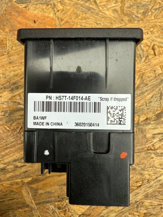 USB-aansluiting Ford Puma 2022 OEM HS7T14F014AE image 3