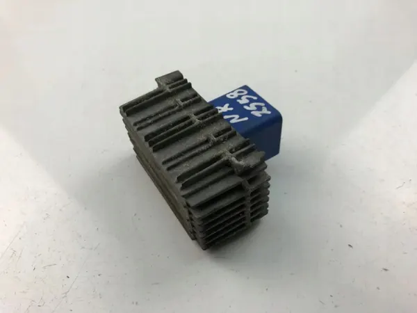 Relais OEM 55353011 voor Opel Corsa C 2005 image 4