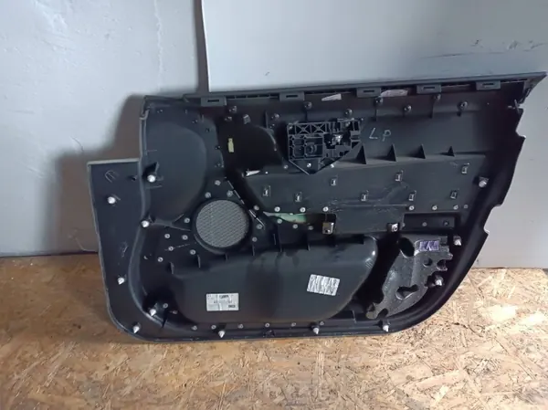 OEM BKU1371 Etuoven Vasen Verhoilu Jaguar XF 2007-2015 image 4