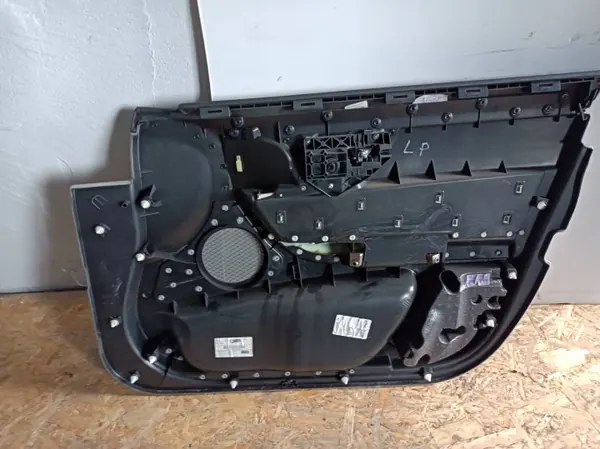 OEM BKU1371 Etuoven Vasen Verhoilu Jaguar XF 2007-2015 image 5