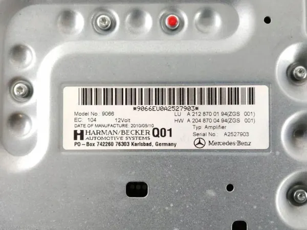 Mercedes W212 Radio Tuner Versterker OEM A2128700194 image 4
