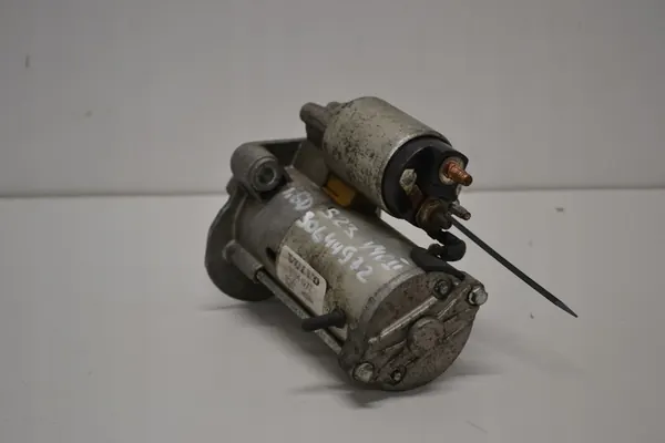 Arrancador VOLVO V40 II 1.6 D2 OE 30644972 image 4