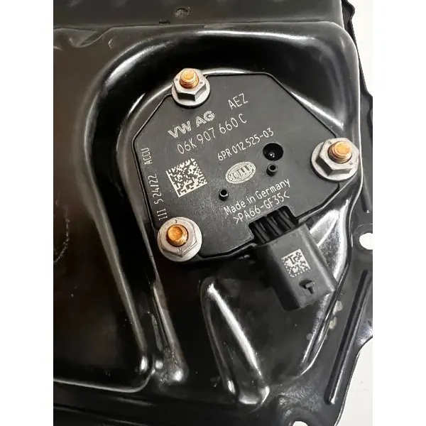 Käytetty öljypohja OEM 05L103603 Volkswagen Passat image 9