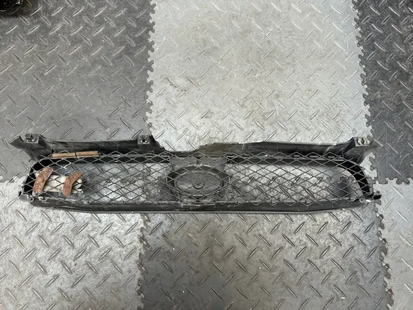 Griglia anteriore Subaru Impreza STI 03-05 OEM 91121FE110 image 4