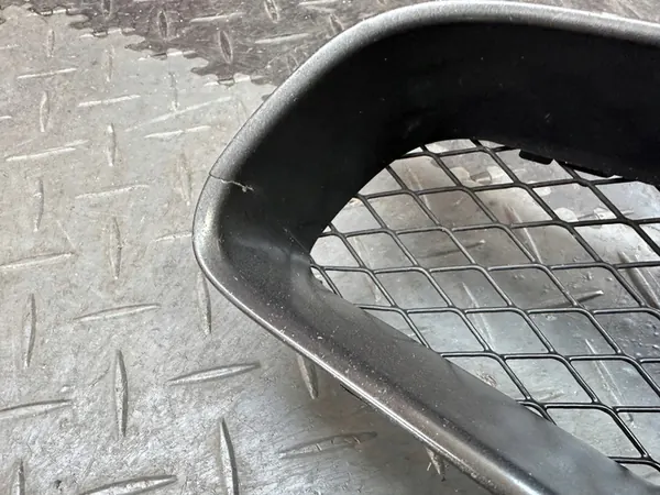 Griglia anteriore Subaru Impreza STI 03-05 OEM 91121FE110 image 9