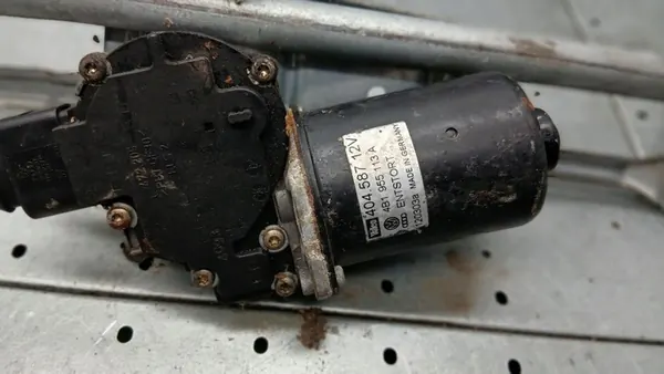 Tuulilasinpyyhkijän mekanismi Audi A6 C5 2.5 TDI image 2