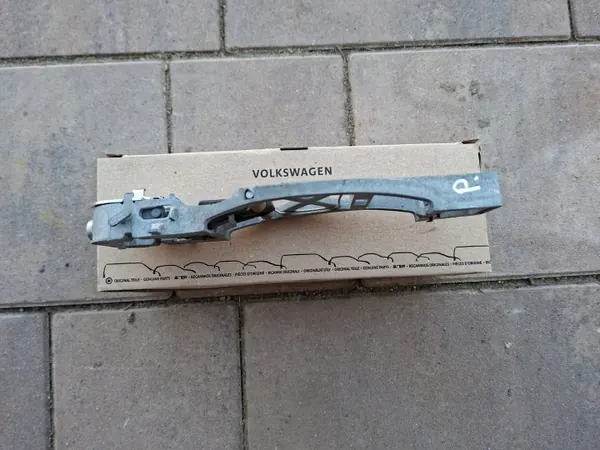 VW T6.1 ovenkahvan kiinnike oikea OEM t6.1 P.P.1 image 4