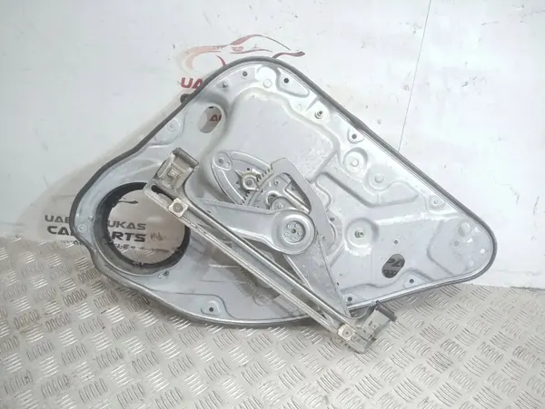 Ford Focus 2009 Arrière Gauche Manuel Régulateur Vitre OEM 7M51A24995BB image 3