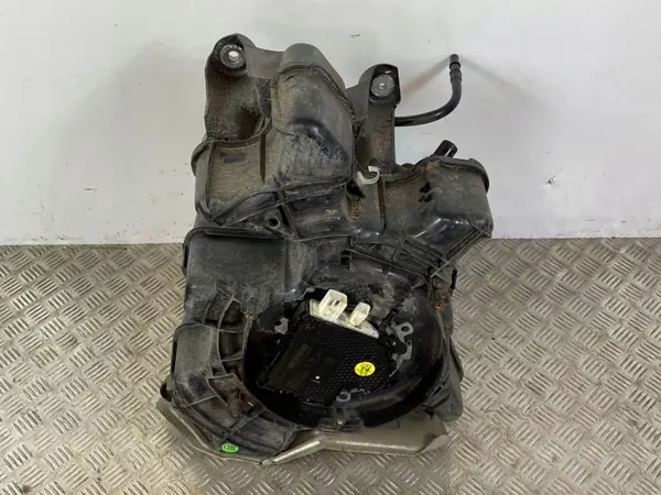 Tanque AdBlue Nissan OEM 204117FV0D - Usado image 10