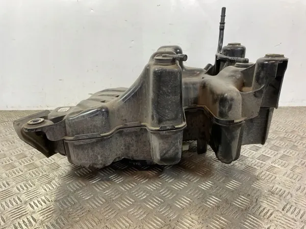 Tanque AdBlue Nissan OEM 204117FV0D - Usado image 3