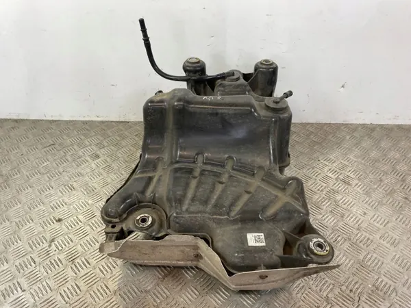 Tanque AdBlue Nissan OEM 204117FV0D - Usado image 5