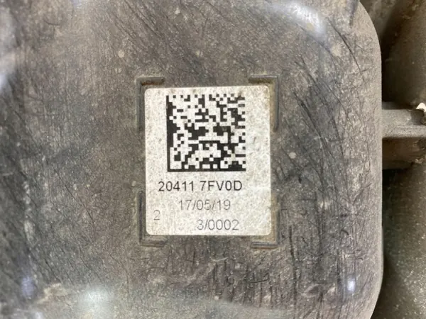 Tanque AdBlue Nissan OEM 204117FV0D - Usado image 6