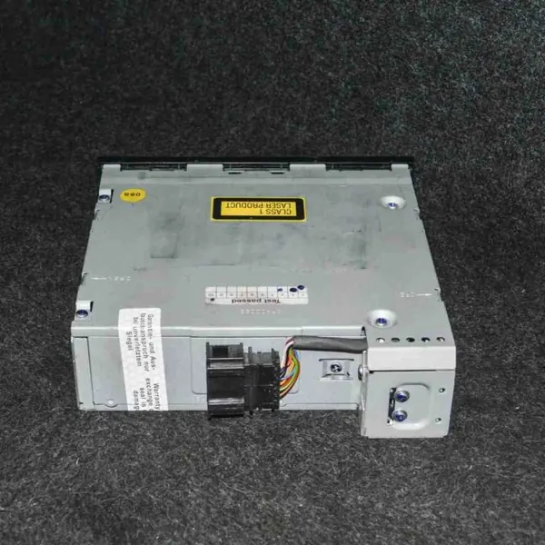 Changer CD OEM 1Z0035111ACXCV1492GC pour Skoda Octavia II image 3