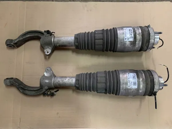 Maserati Levante fram vänster luftfjädring OEM 6700374370 image 2