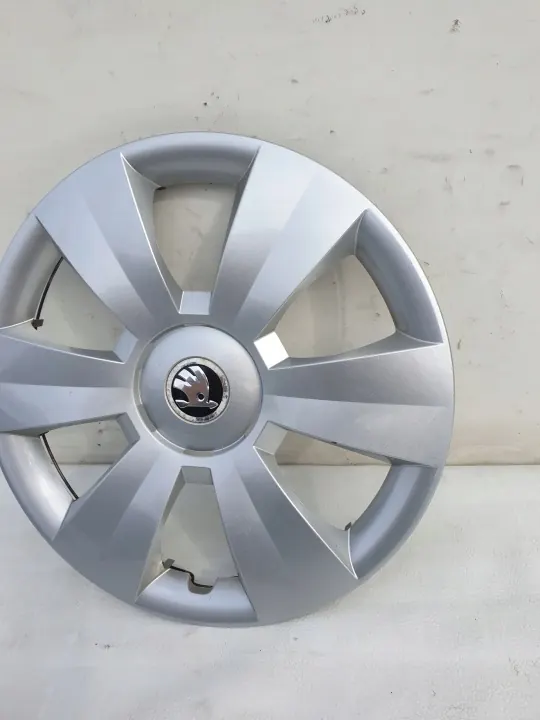 SKODA FABIA III 6V Original Radkappe 15" 6V0601147C image 4