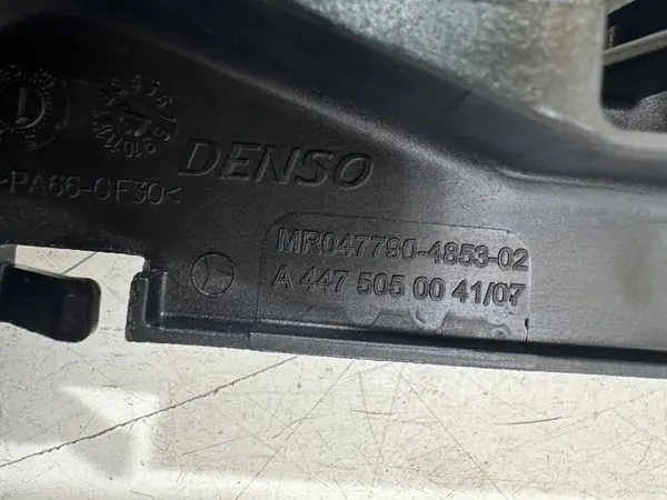 Boîtier de Radiateur OEM A447505004107 pour Mercedes Vito image 9