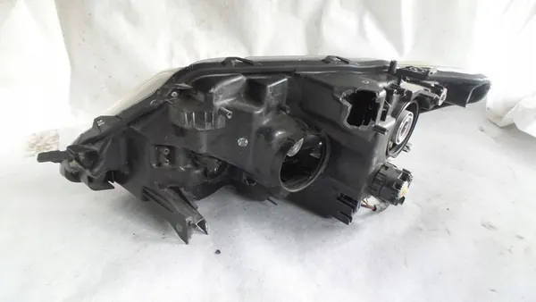 Oikea ajovalaisin sähkömoottorilla image 5