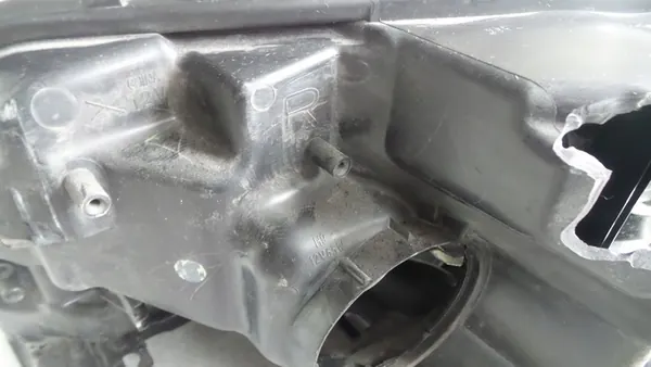 Oikea ajovalaisin sähkömoottorilla image 6