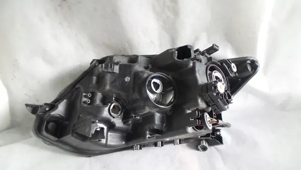 Oikea ajovalaisin sähkömoottorilla image 7