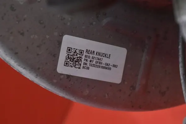 OEM mamAUTO-1048626- Oikea Takaakselin Napa Tesla Model Y image 9