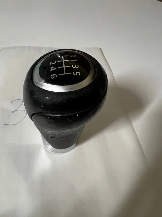Pommeau de levier Mazda OEM GBGGGRF12224463 - Occasion image 3