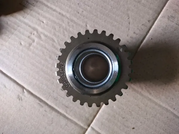 Jakokoneen hammaspyörä OEM 05184357AE Jeep Cherokee 3.2L image 2