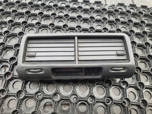 Grille de ventilation horloge Honda Civic IV OEM image 2