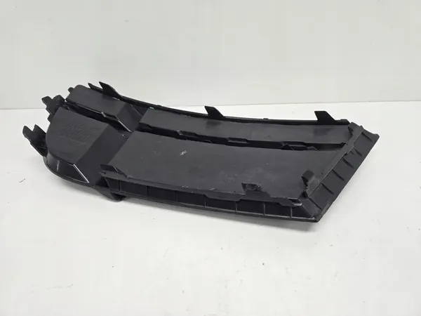 Rejilla de parachoques delantera derecha AUDI A3 8V3807682N image 2