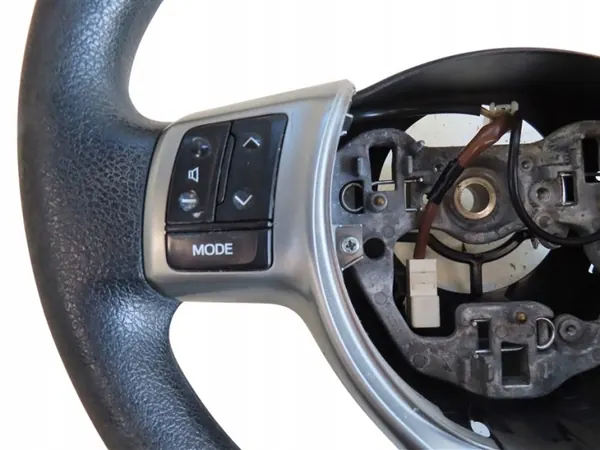Toyota OEM Ohjauspyörä Yaris III 2011-2020 - Käytetty image 3