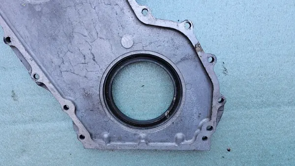 Timing Cover PASSAT B5 GOLF IV TOLEDO II 2.3 VR5 071103173A image 7