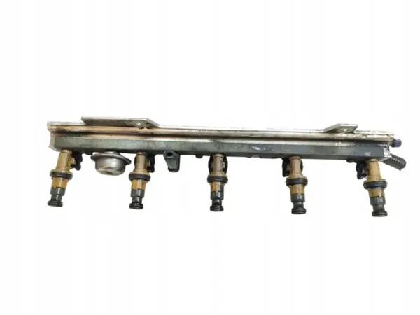 Volvo C70 Ruiskutusputki OEM 9186836 - 2.5L 193hv image 2