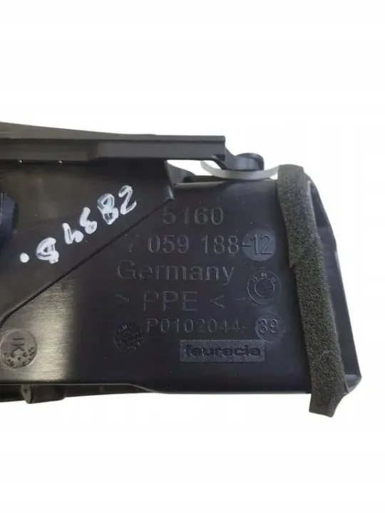 BMW dashboard luchtrooster OEM 705918812 Gebruikt image 3