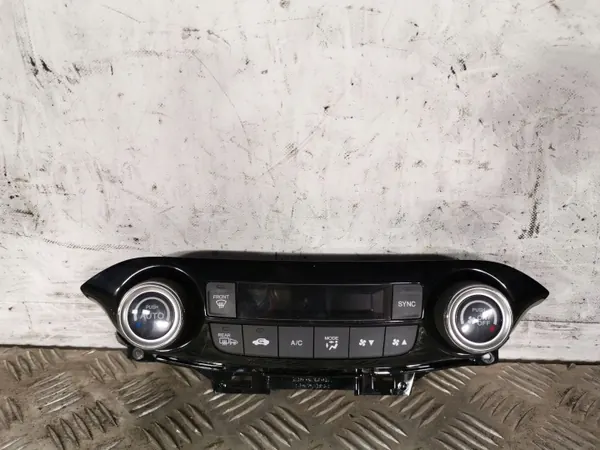 Honda CR-V klimatpaneler OEM FBZ10299 Begagnad image 2