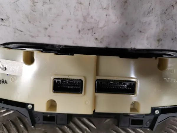 Honda CR-V klimatpaneler OEM FBZ10299 Begagnad image 3