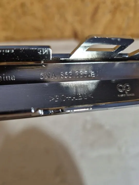 OEM 5NA853835E Bakre Stötfångarstrimma VW Tiguan II image 4