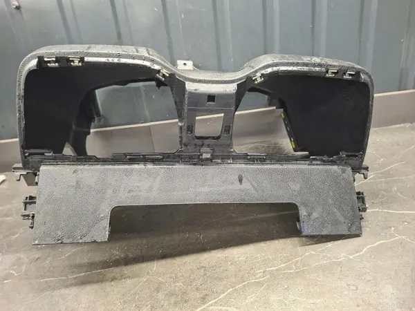 OEM A9106892100 Consolekap Mercedes Sprinter image 9