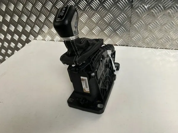 Levier de vitesse Volvo XC60 2018 OEM 32240021 - Occasion image 7