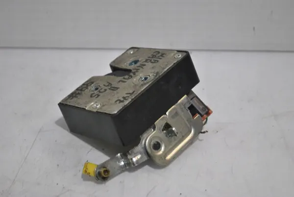 Serrure de coffre OEM CAG15998 pour Kia Carnival II image 4