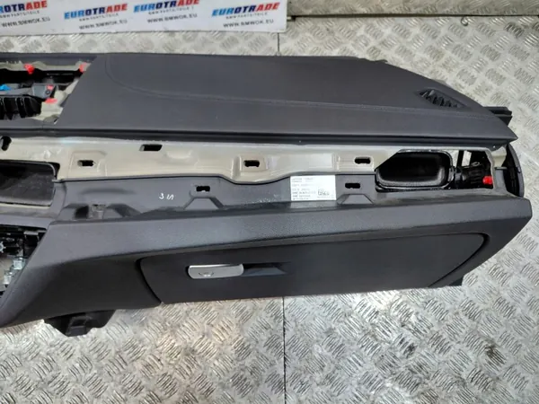 BMW 6 G32 LCI Mittariston Konsoli Musta Sensatec OEM 7944666 image 10
