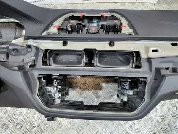 BMW 6 G32 LCI Mittariston Konsoli Musta Sensatec OEM 7944666 image 8