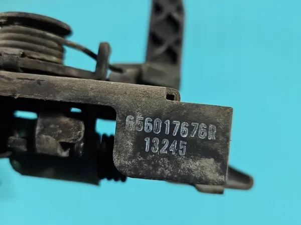 Motorhuvudlås 656017676R Dacia Sandero II 12-20 image 4