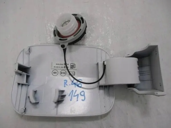 Hyundai Kona bränslelucka OEM 69510J9000 - Begagnad image 6