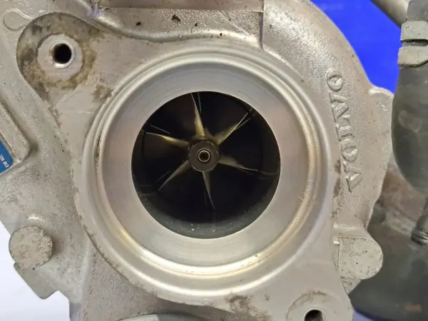 Volvo Turbo OEM 36012431 S60 II 2.0L 180kw image 6