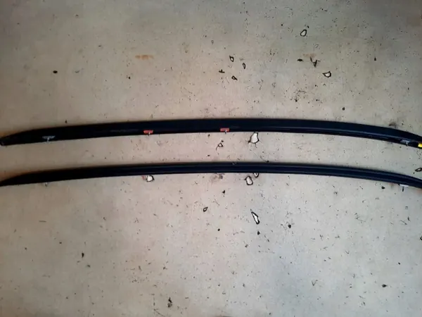 Mercedes-Benz GLC Dachreling OEM A2538900193 image 2